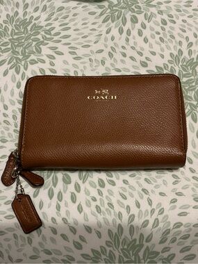 Double Zip Coach Wallet
